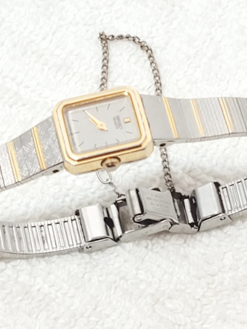 Vintage Seiko Ladies Tank Dress Watch Five Jewels Gold Plated Stainless Steel